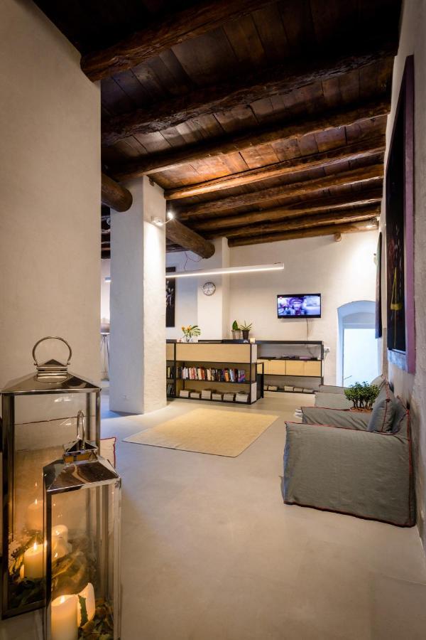 La Ripa Boutique Hotel Albino Bagian luar foto